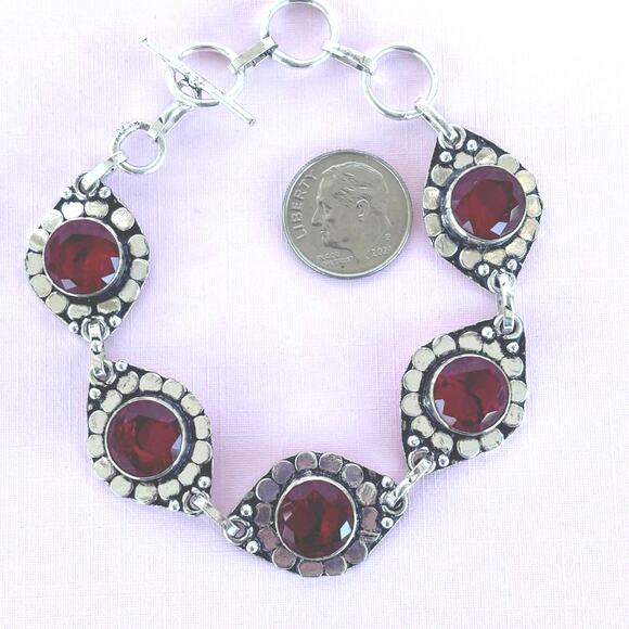 925 Sterling Round Faceted Garnet Bracelet 8" - Picture 3 of 5